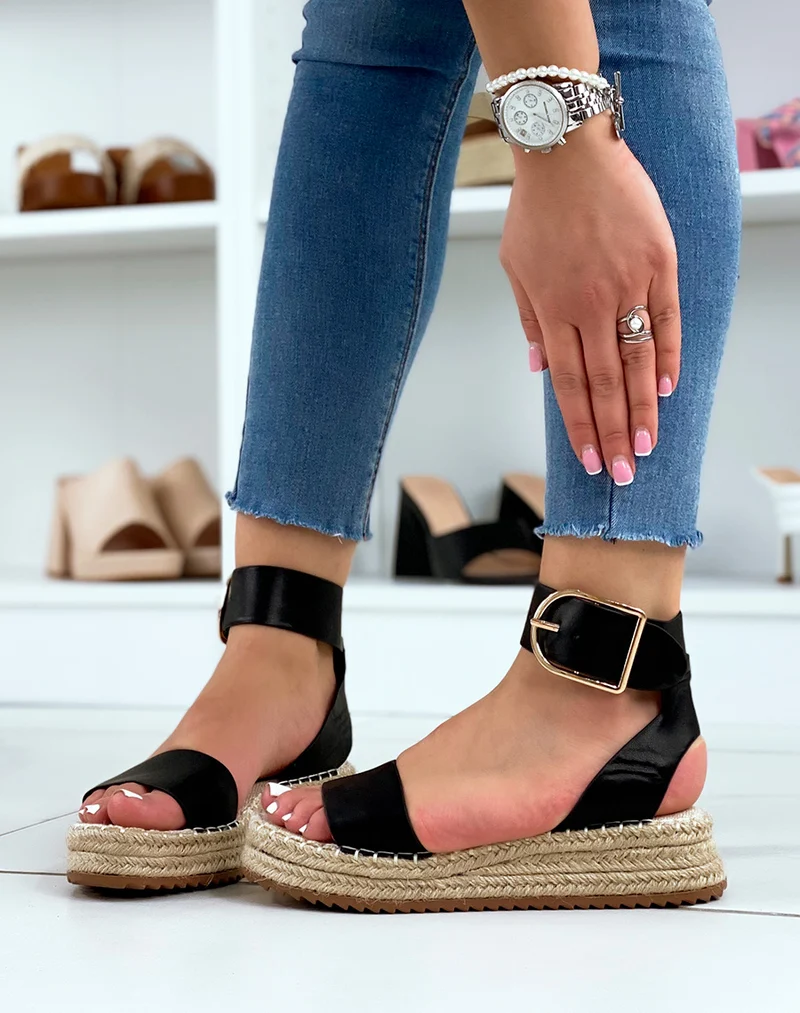 Sandales noires à brides épaisses et semelle en toile de jute