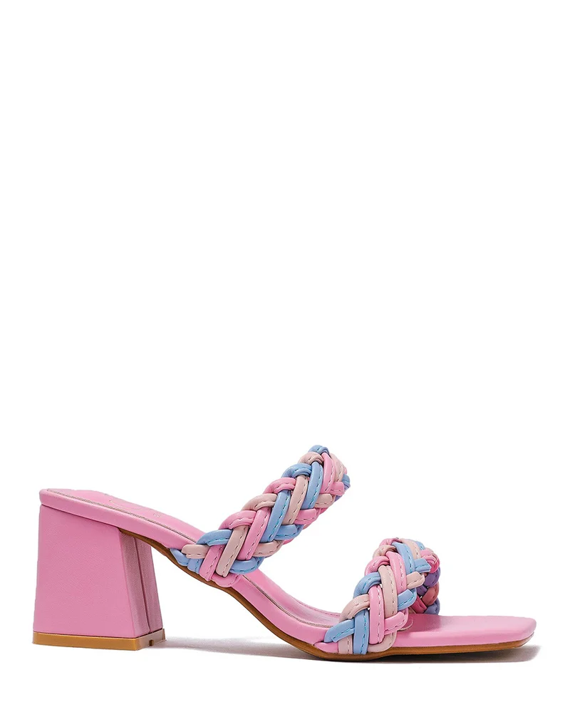 Mules roses tressées à talon bas carré