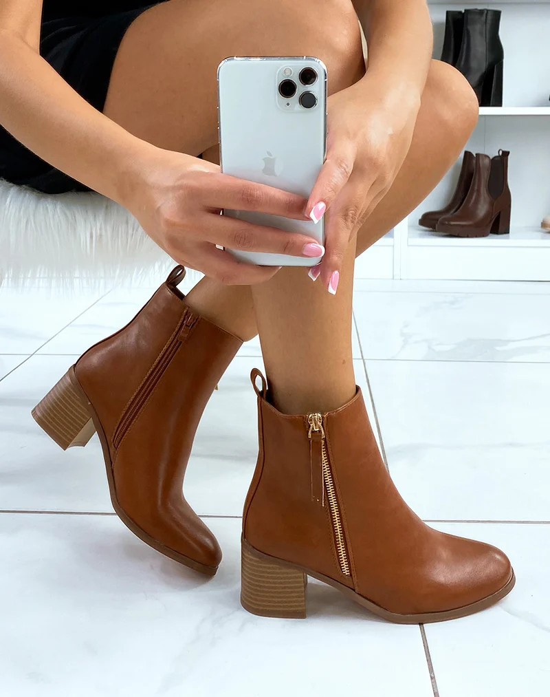 Bottines camel à zip doré et petit talon