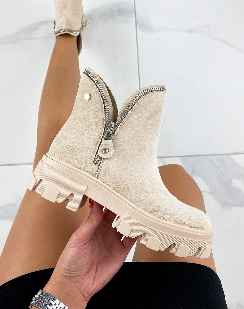 Bottines beiges en suédine effet pétale zipée