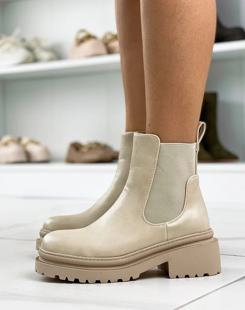 Bottines beiges à élastique et semelle talonnée