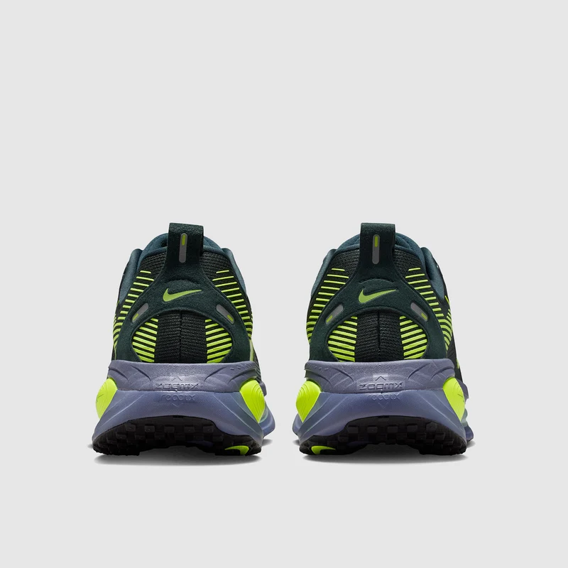 Nike Vomero 18