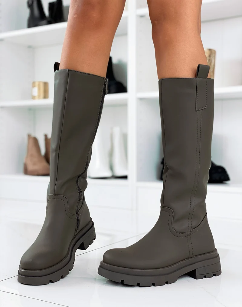 Bottes hautes vert kaki gommées