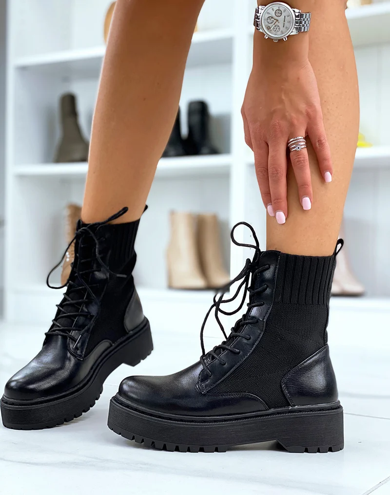Bottines chaussettes noires à semelle épaisse