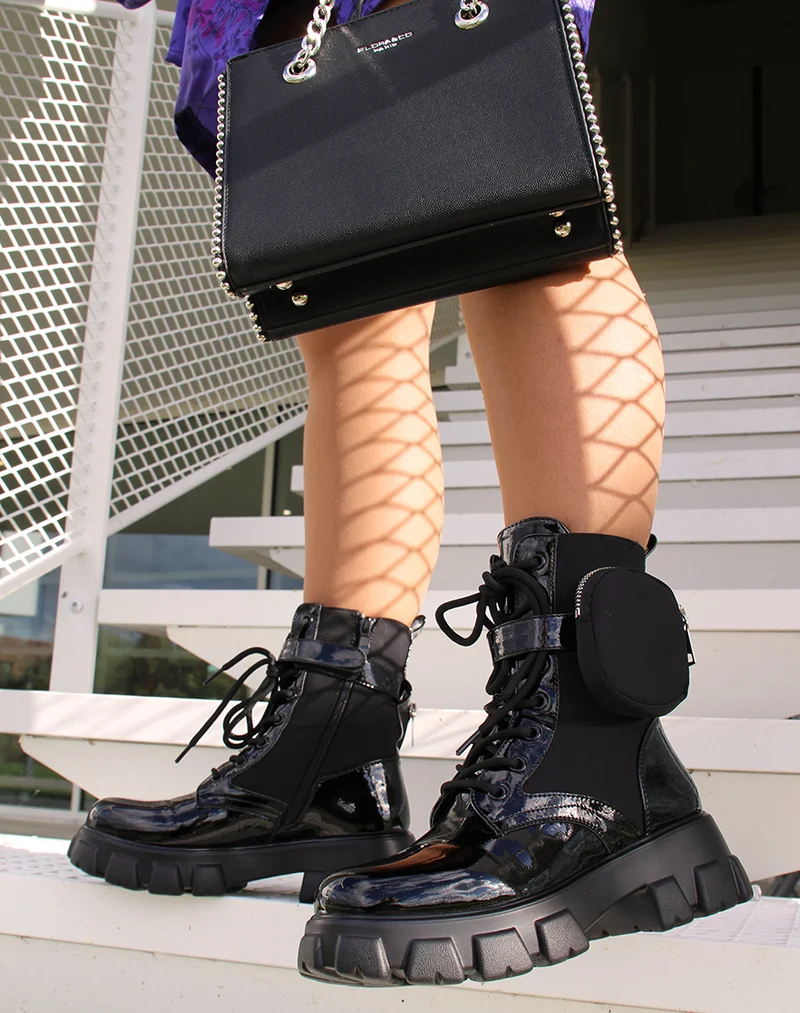 Bottines bi-matière noires semelles crantées à pochette