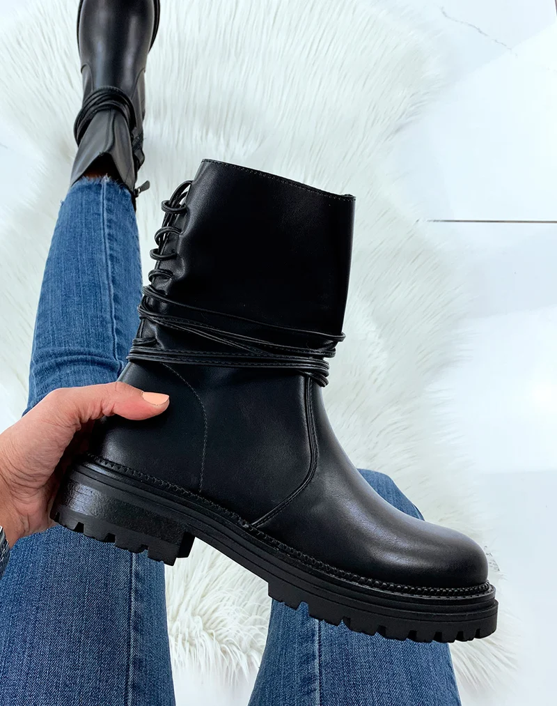 Bottines hautes à lacets entremêlés noires