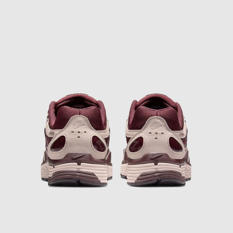 Nike Sportswear P-6000 pour Femme