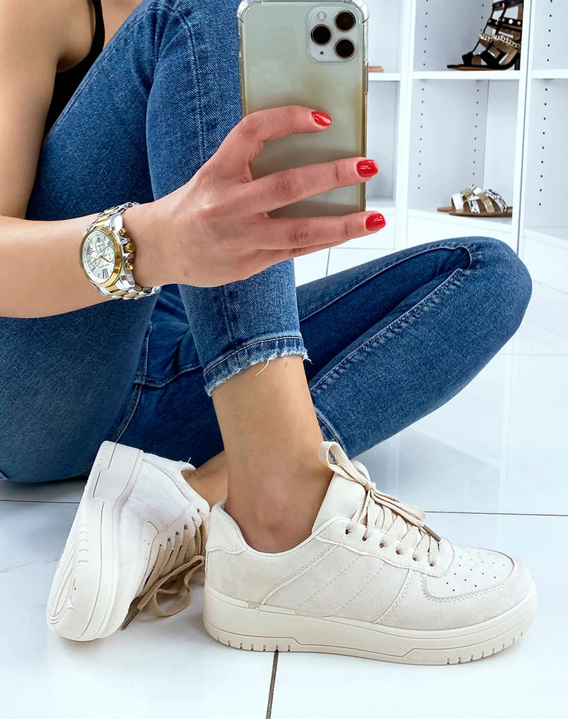 Baskets en suédine beige