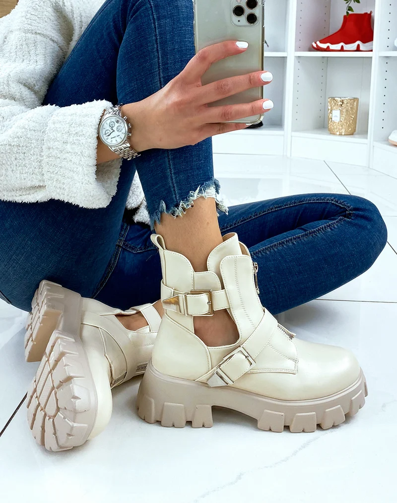 Bottines beiges ouvertes à double lanières et zip