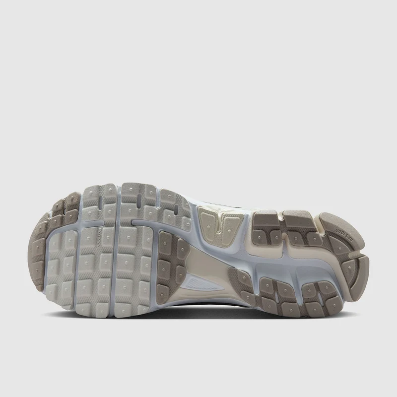 Nike Sportswear Zoom Vomero 5 pour Femme