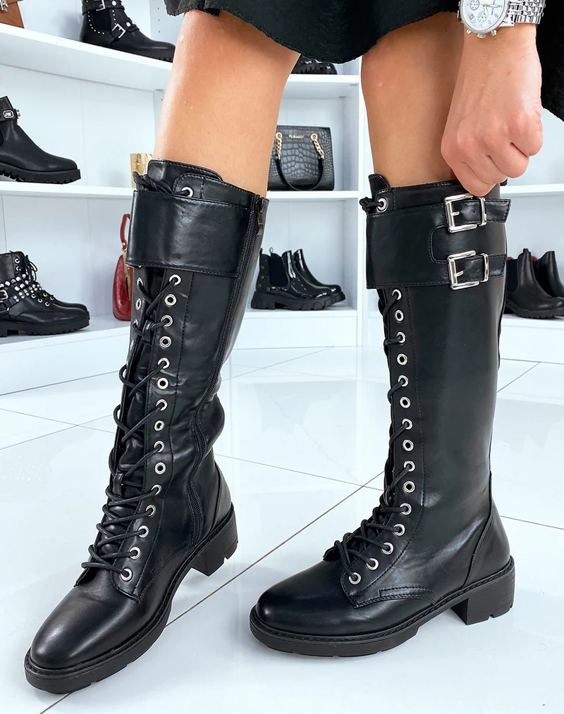 Bottes noires à lacets en similicuir