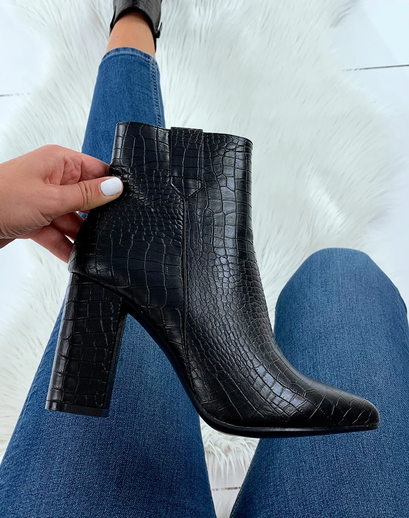 Bottines à talon effet croco noir à bout pointu