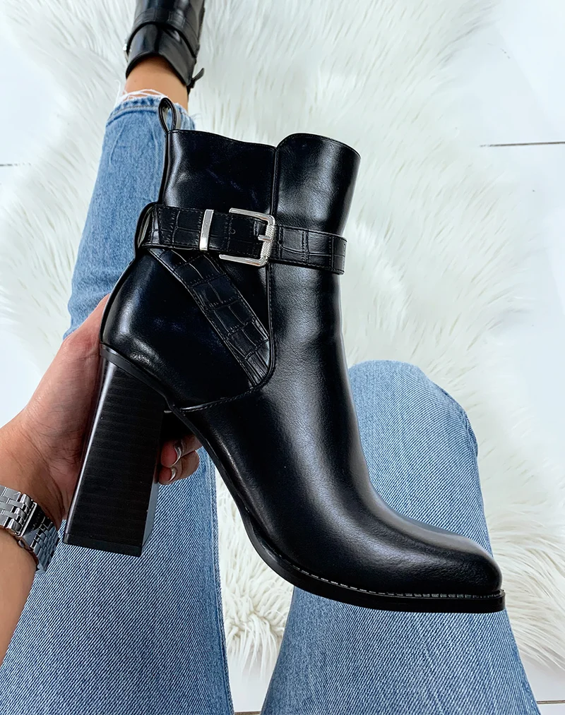 Bottines à talon noires à bout carré