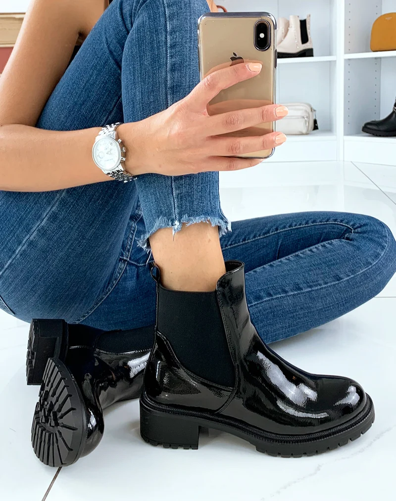 Bottines élastiques vernies noires