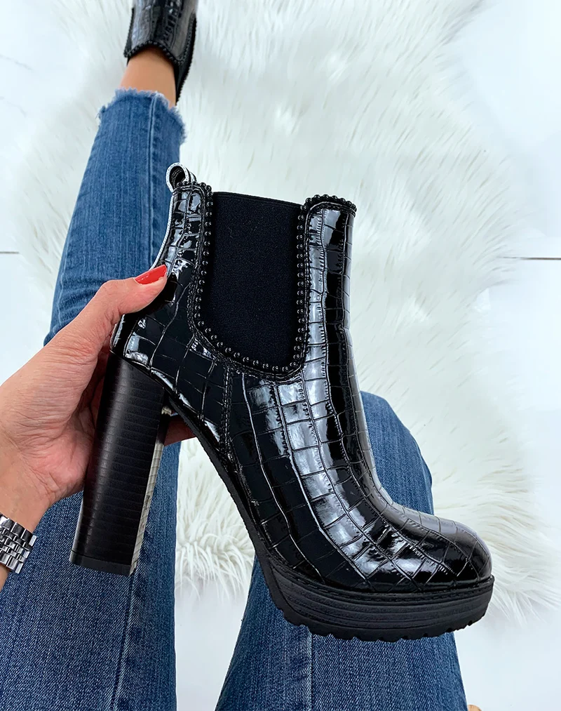 Bottines vernies noires effet croco à perles