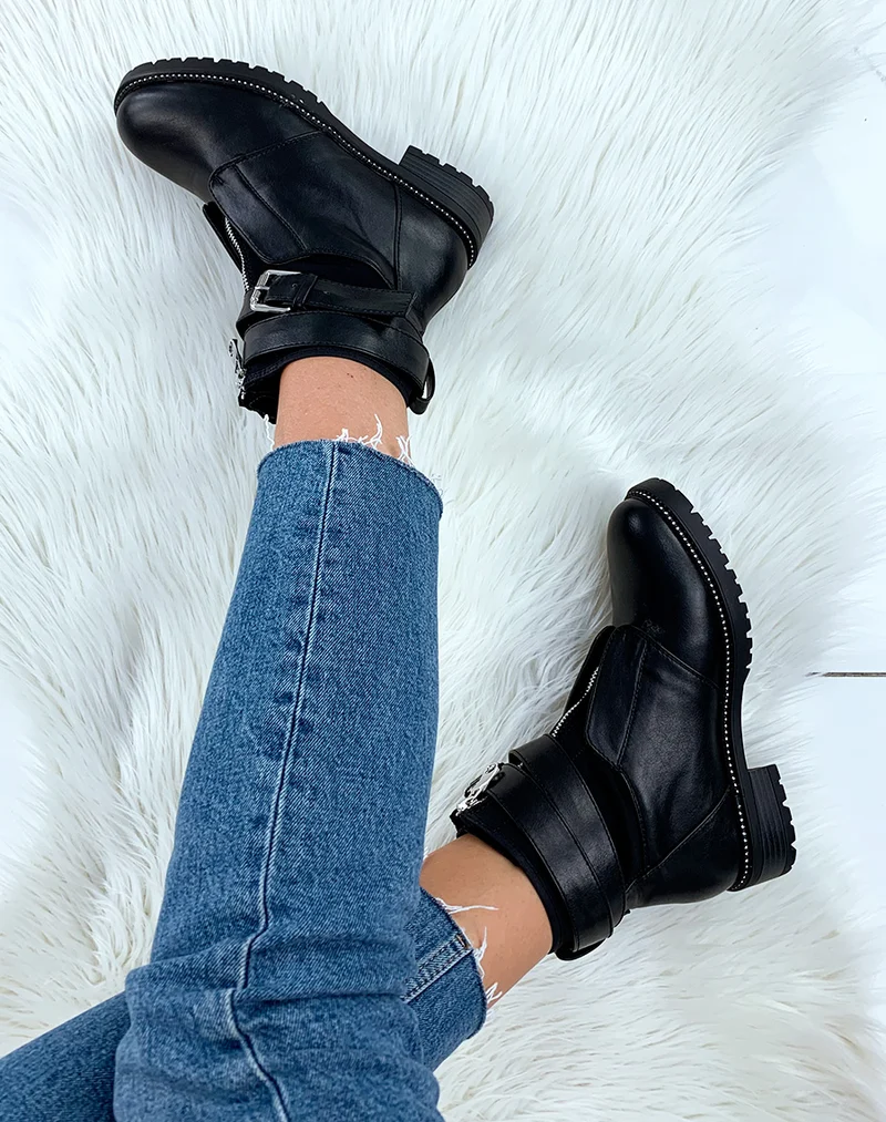 Bottines montantes noires avec sangle