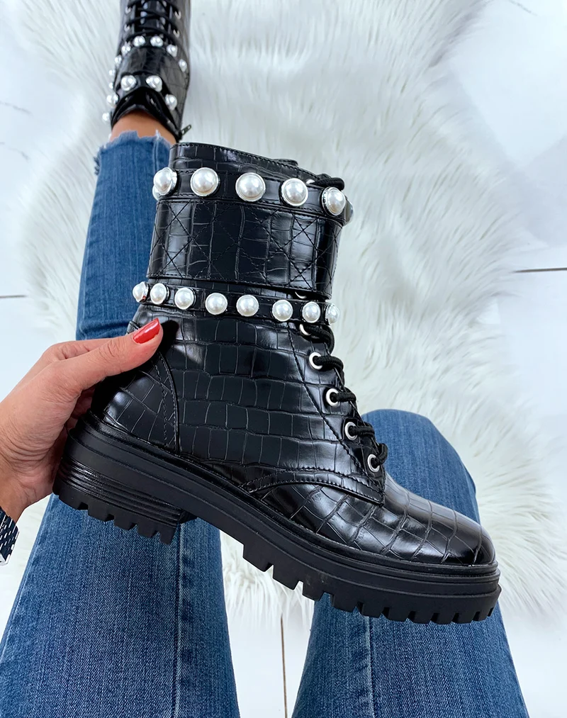 Bottines montantes noires croco à perles
