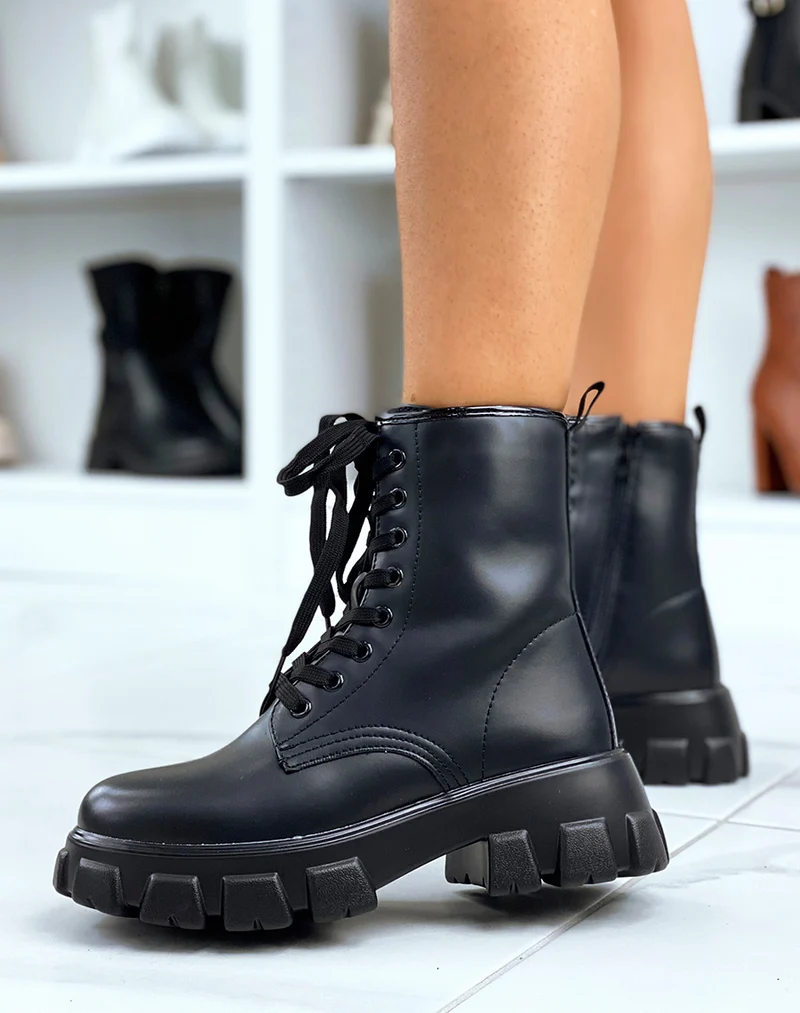 Bottines hautes noires style ranger