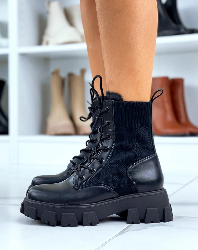 Bottines noires à lacets effet chaussette à motifs