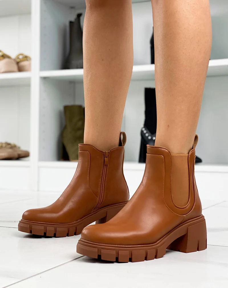Bottines camel inspiration chelsea à petit talon