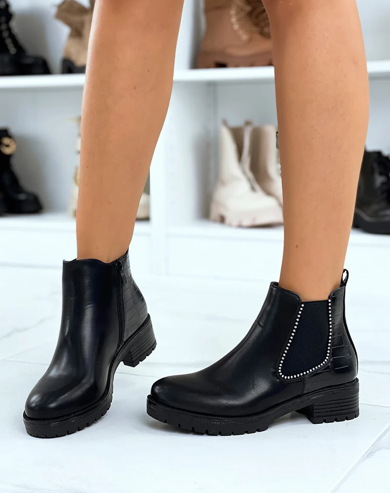 Chelsea boots noires effet croco talonnées à petits clous argentés