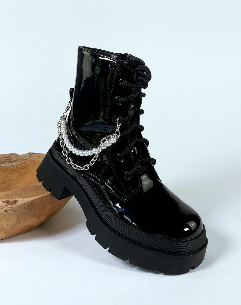 Bottines noires effet miroir à lacet