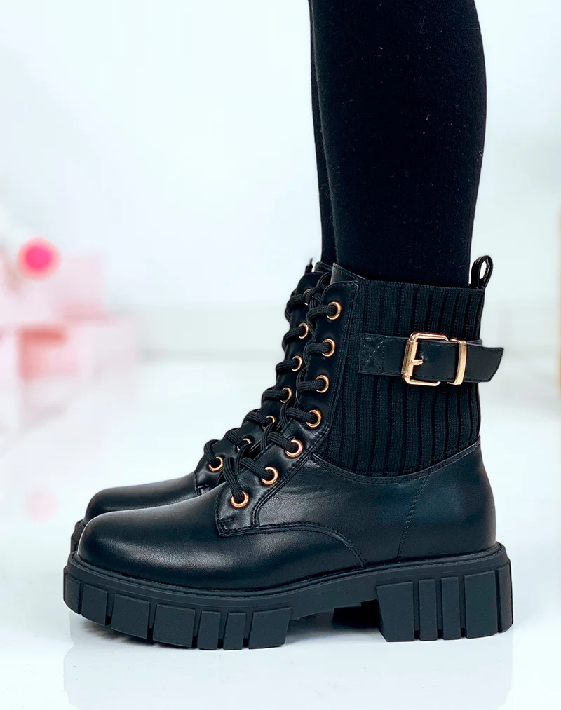 Bottines noires à lacets et détails dorés