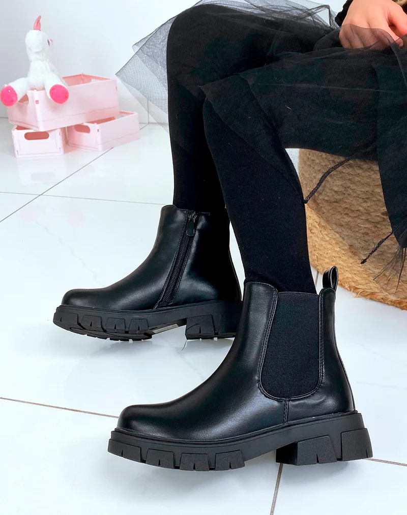 Bottines noires style chelsea boots
