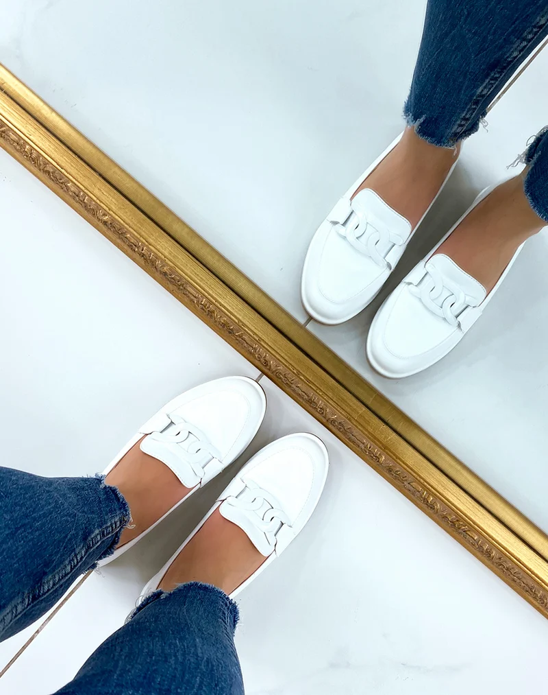 Mocassins blancs