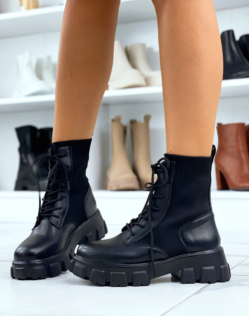 Bottines montantes noires effet chaussette à semelles crantées