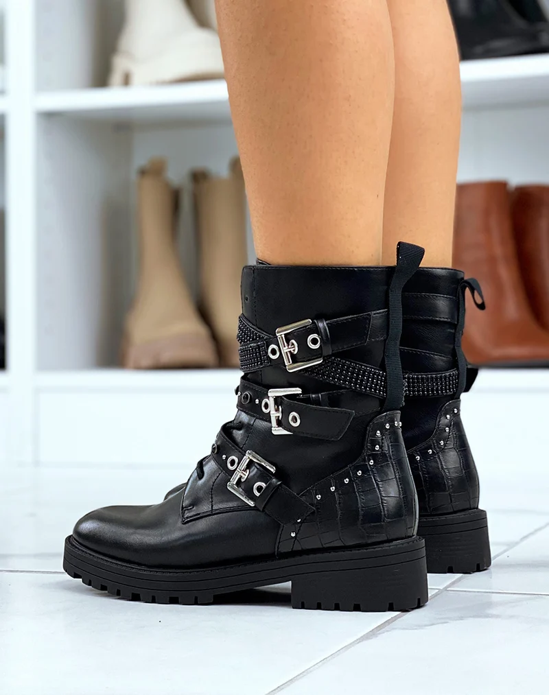 Bottines montantes noires à lanières cloutée