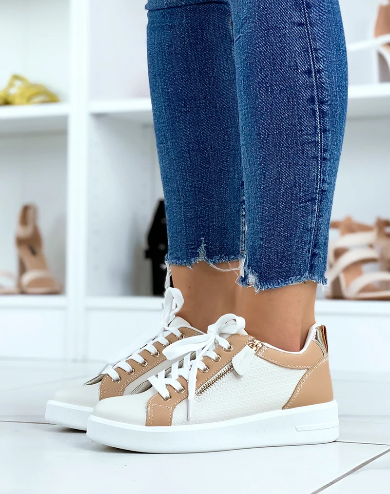 Baskets blanches et beiges avec zip