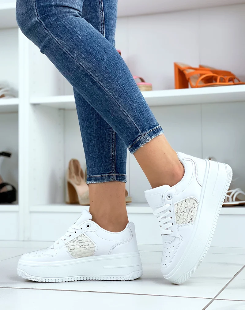 Baskets blanches à empiècements imprimés argentés