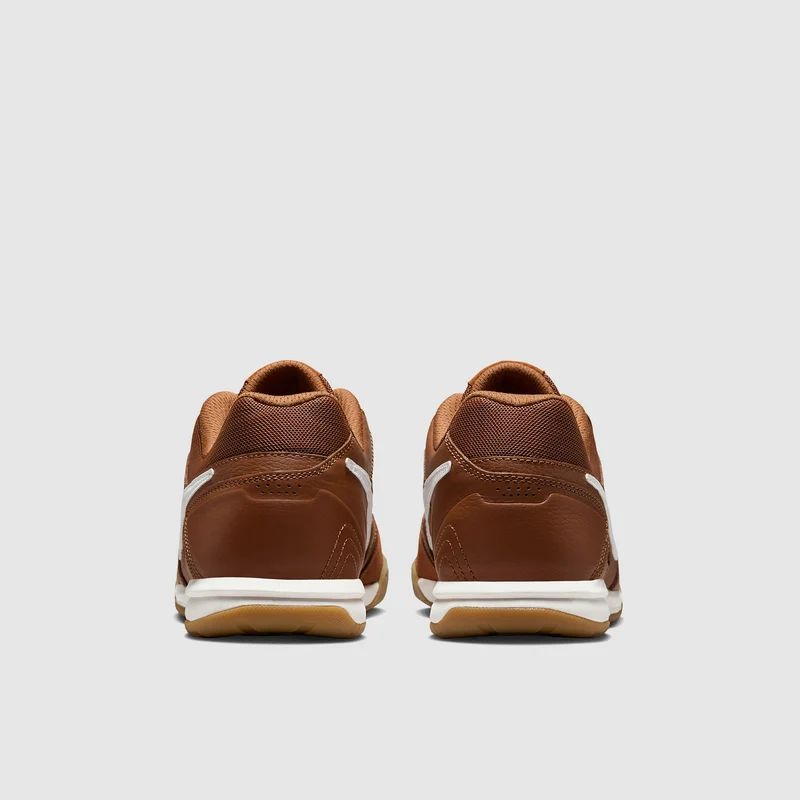 Nike Sportswear Gato