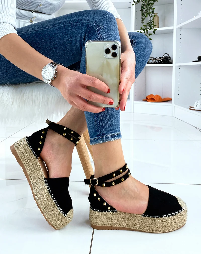 Compensées noires cloutées style espadrilles