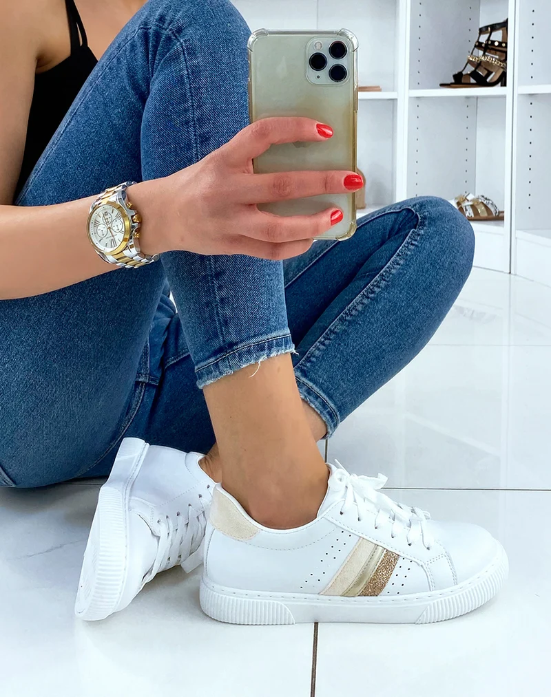 Baskets blanches à triples empiècements beiges et argentés