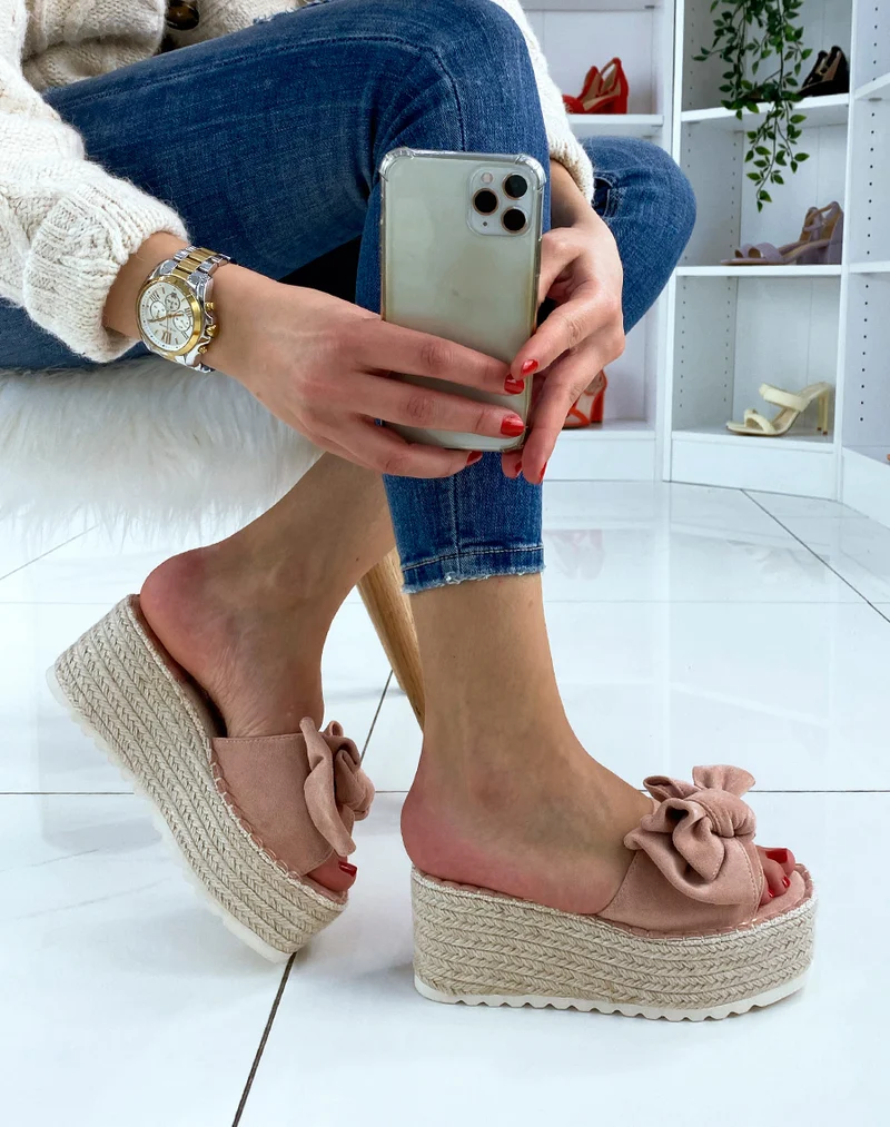 Mules compensées rose poudré à noeud