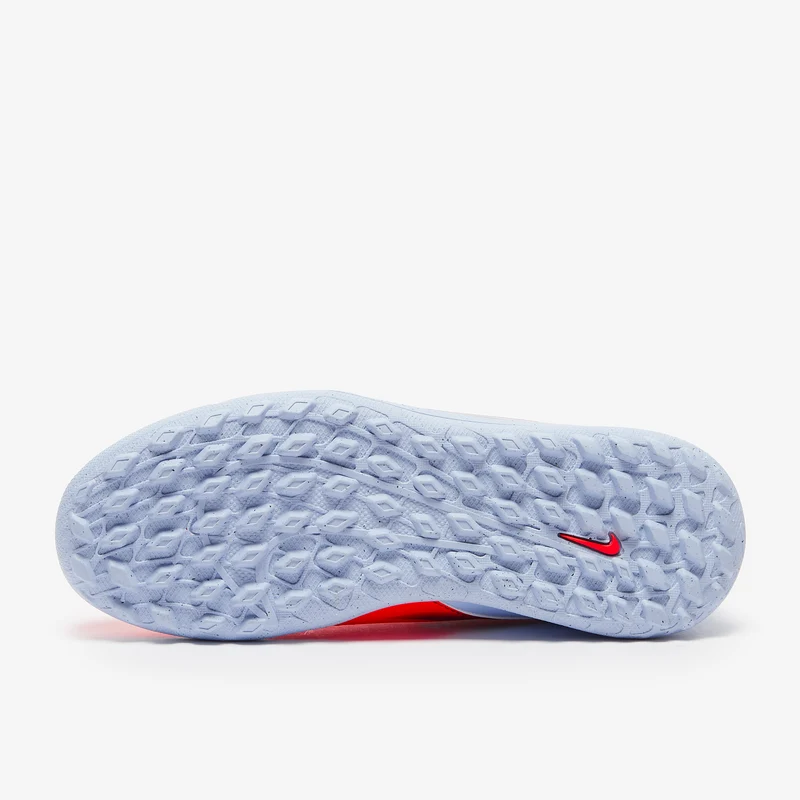 Nike Phantom 6 Club Low TF pour Enfant