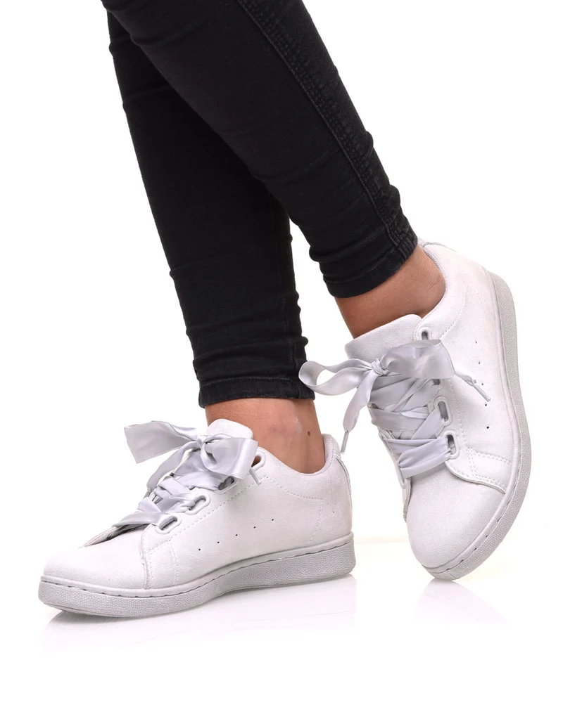 Sneakers grises en suédine