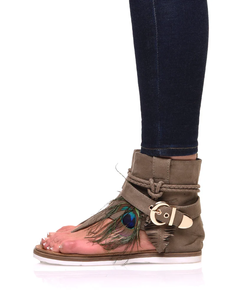 Nu-pieds kaki en suédine à multiples détails