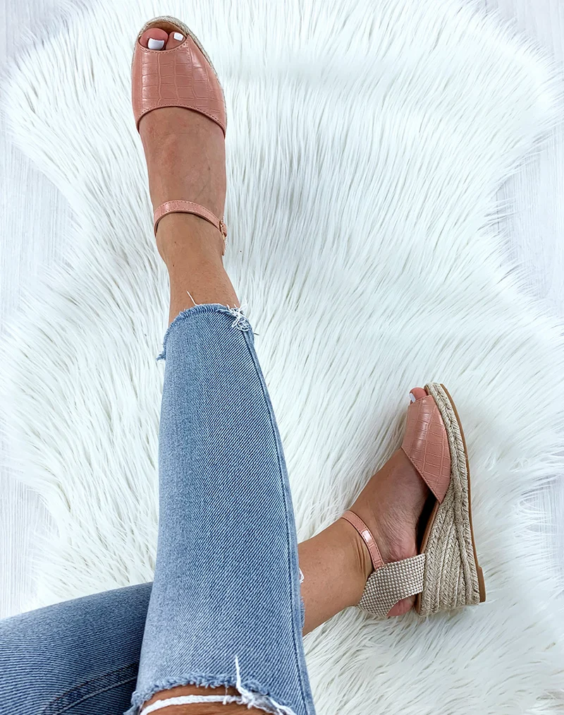 Sandales espadrilles compensées roses effet croco et corde