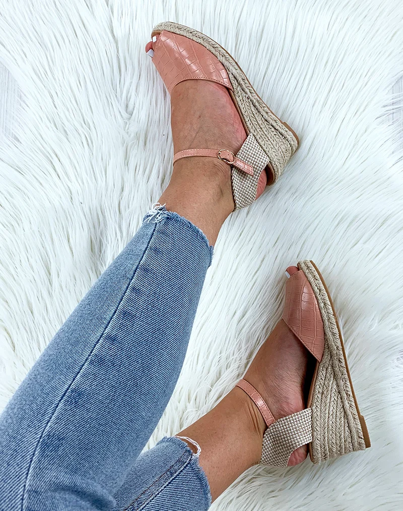 Sandales espadrilles compensées roses effet croco et corde