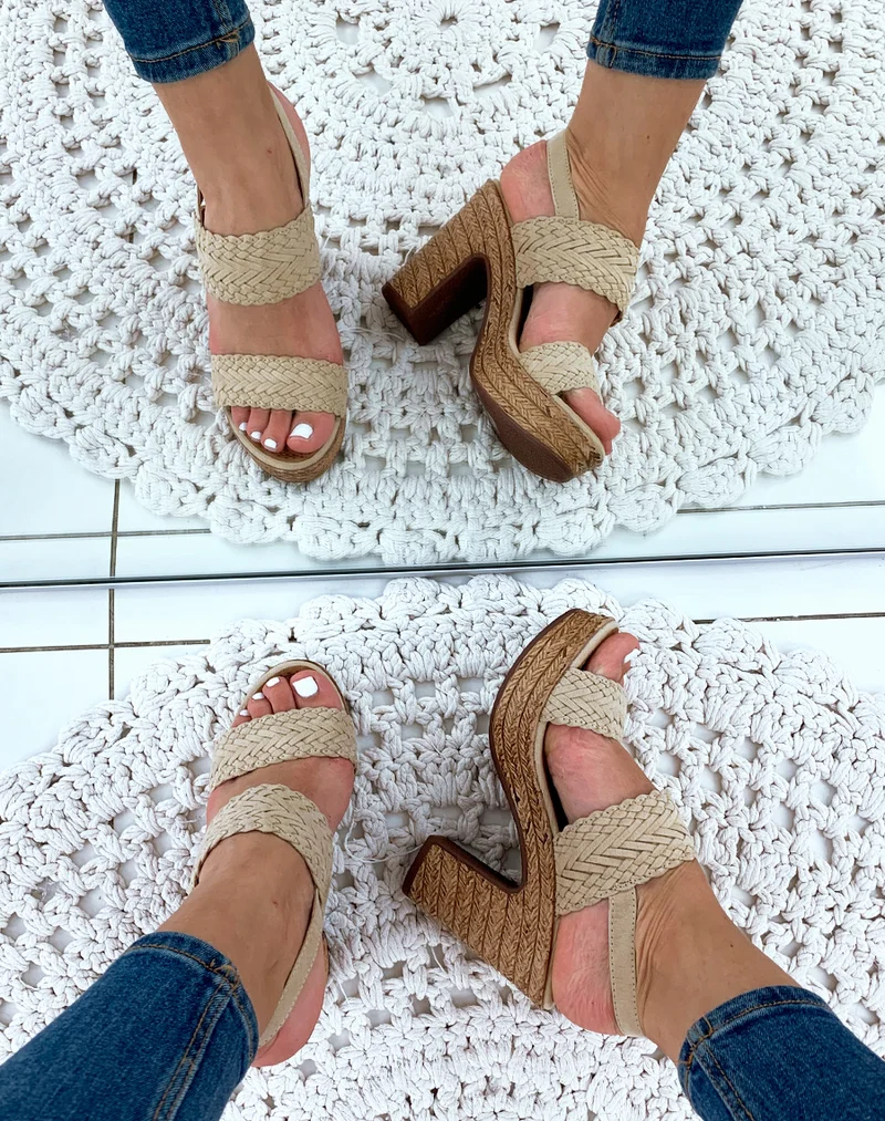 Sandales à talons beige