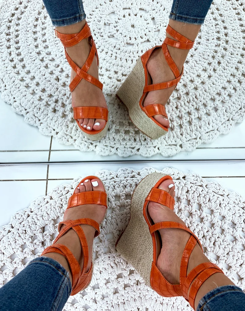Sandales compensées orange croco