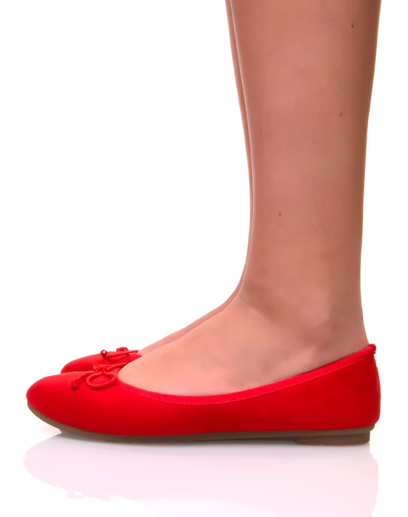 Ballerines rouges en suédine à petits noeuds