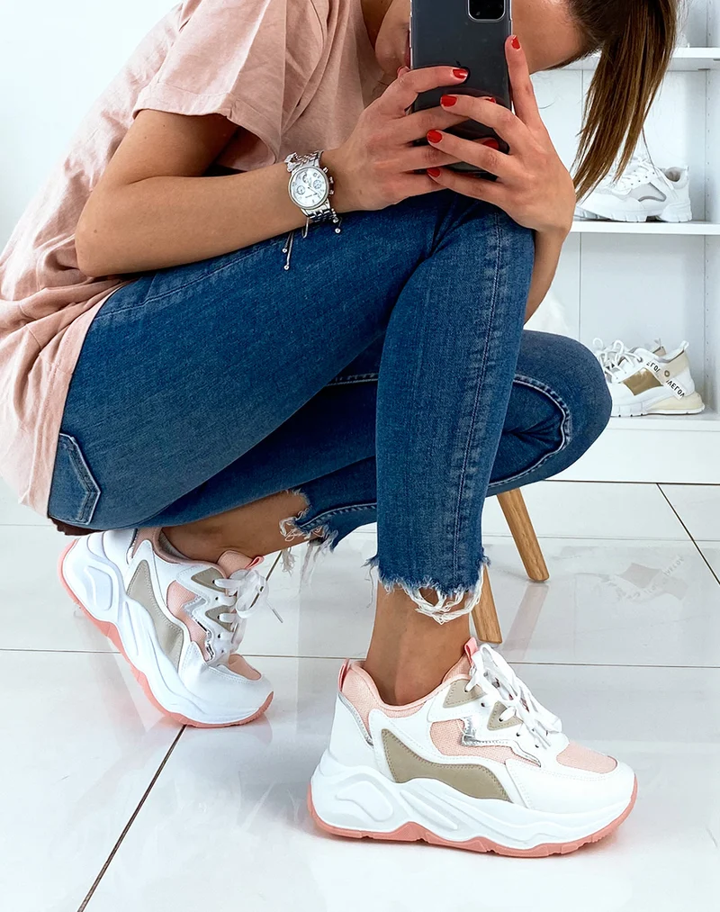 Basket blanche à empiècement rose beige et argenté