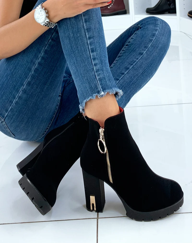 Bottines noires en suédine