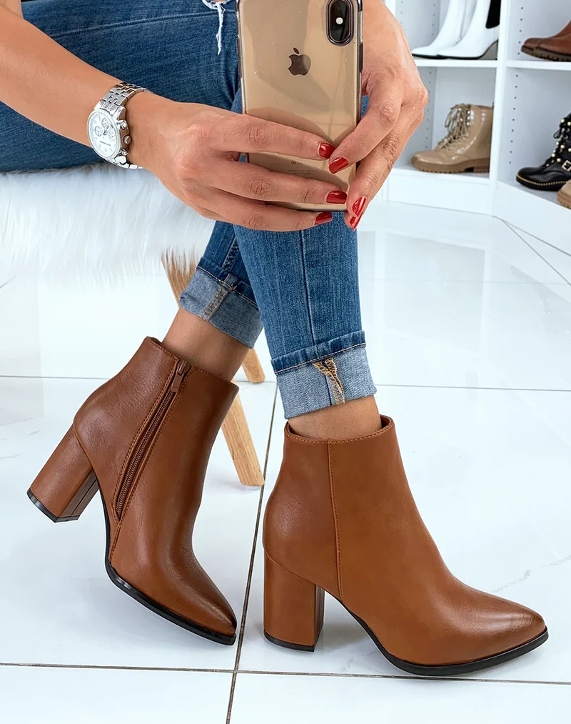 Bottines basses camel à bout pointu