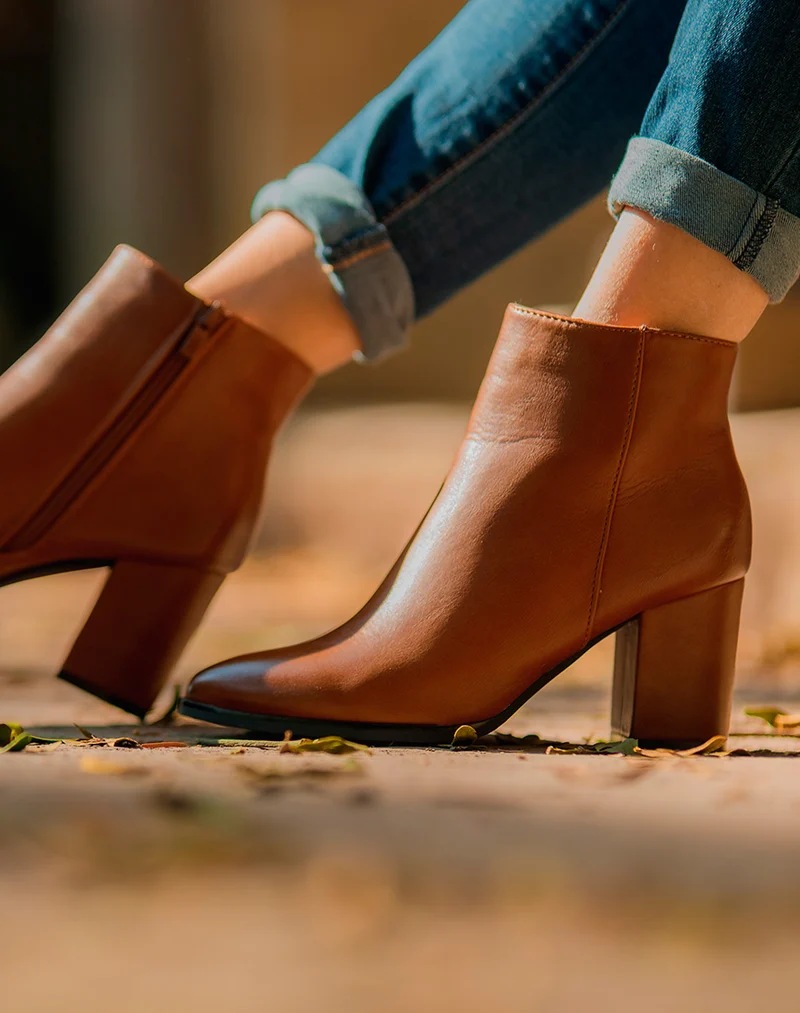 Bottines basses camel à bout pointu