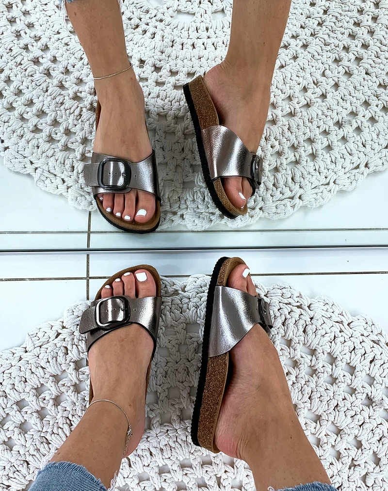 Mules gunmetal anatomique à grosse boucle